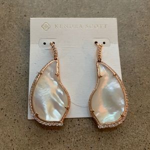 Kendra Scott rose gold tulip drop earrings